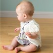 DB516 baby tippet baby shawl